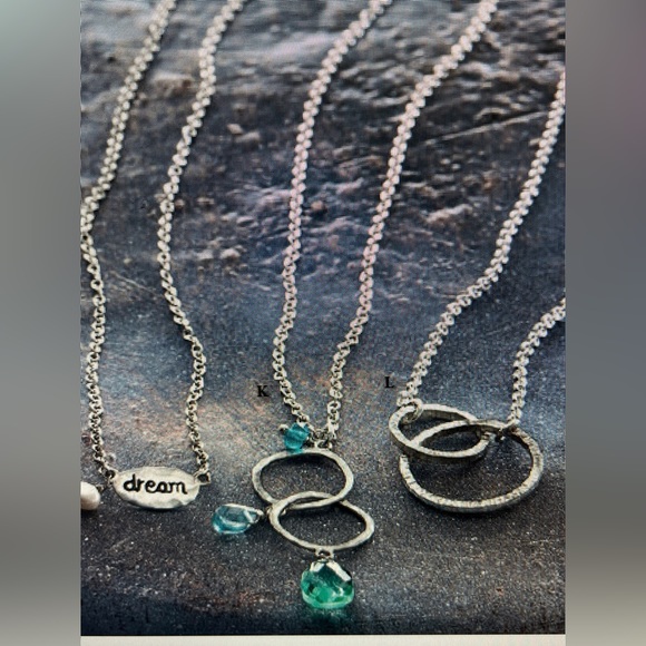 Silpada Loop Necklace - Picture 7 of 7